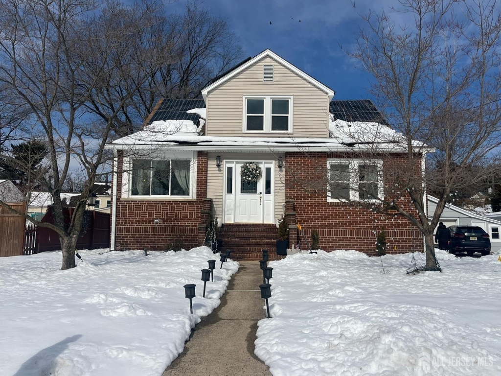 7 Bound Brook Avenue - Photo 0