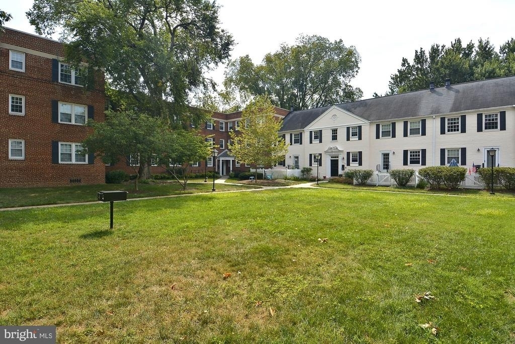 2912 13th Road S - Photo 33