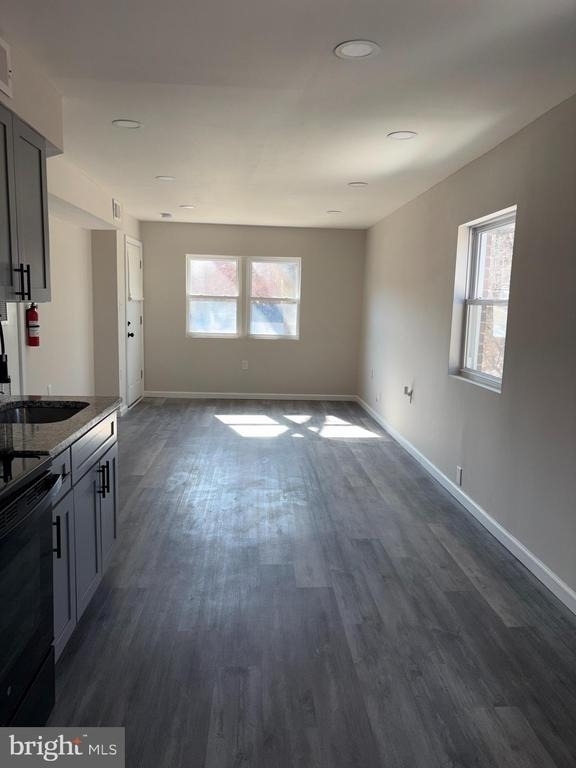 105 Devereaux Avenue - Photo 2