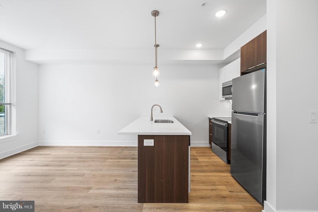 4324 Lancaster Avenue - Photo 4