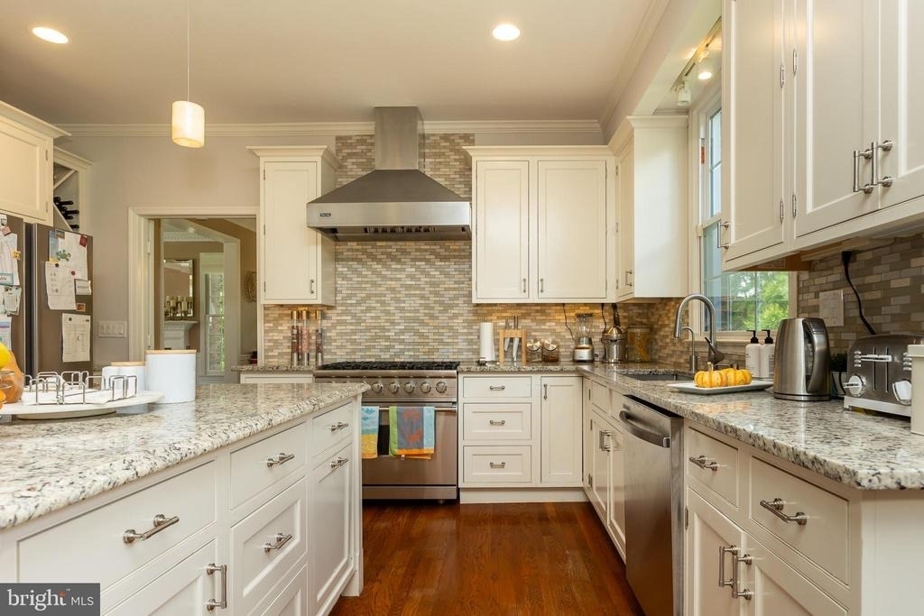 8809 Saunders Lane - Photo 26