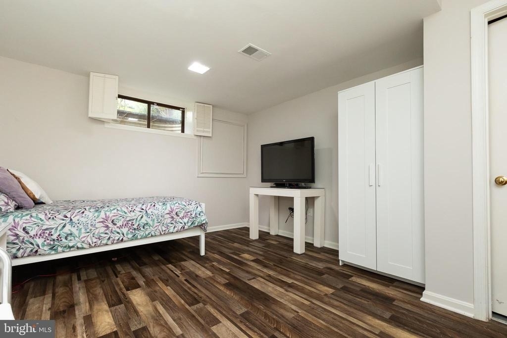 8809 Saunders Lane - Photo 78