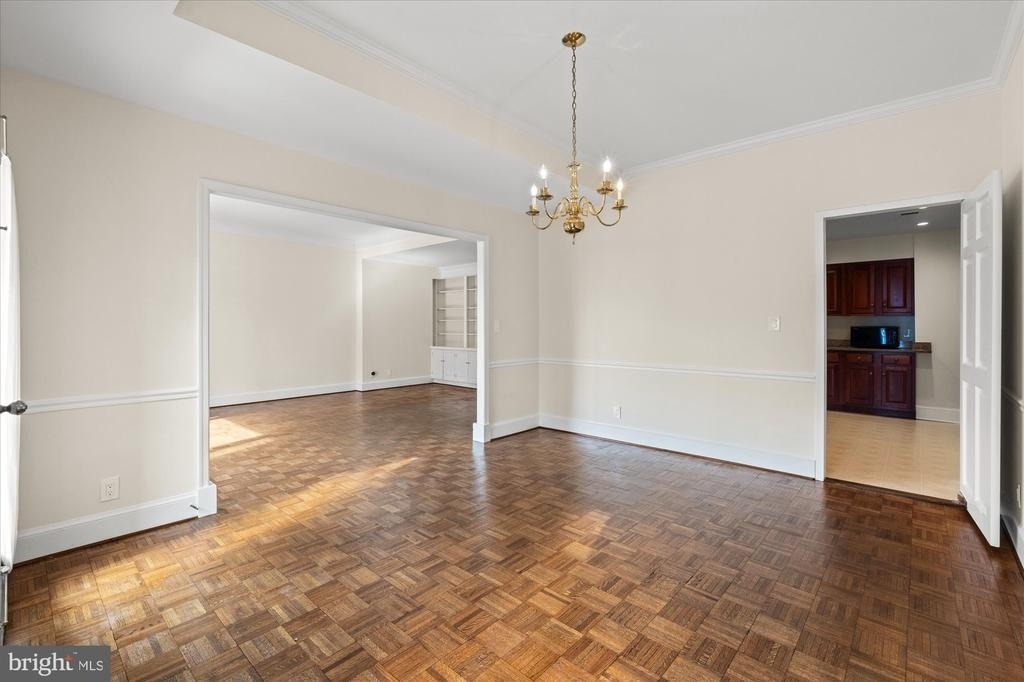 8101 Connecticut Avenue - Photo 9