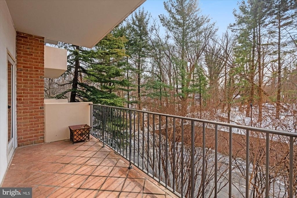 8101 Connecticut Avenue - Photo 33