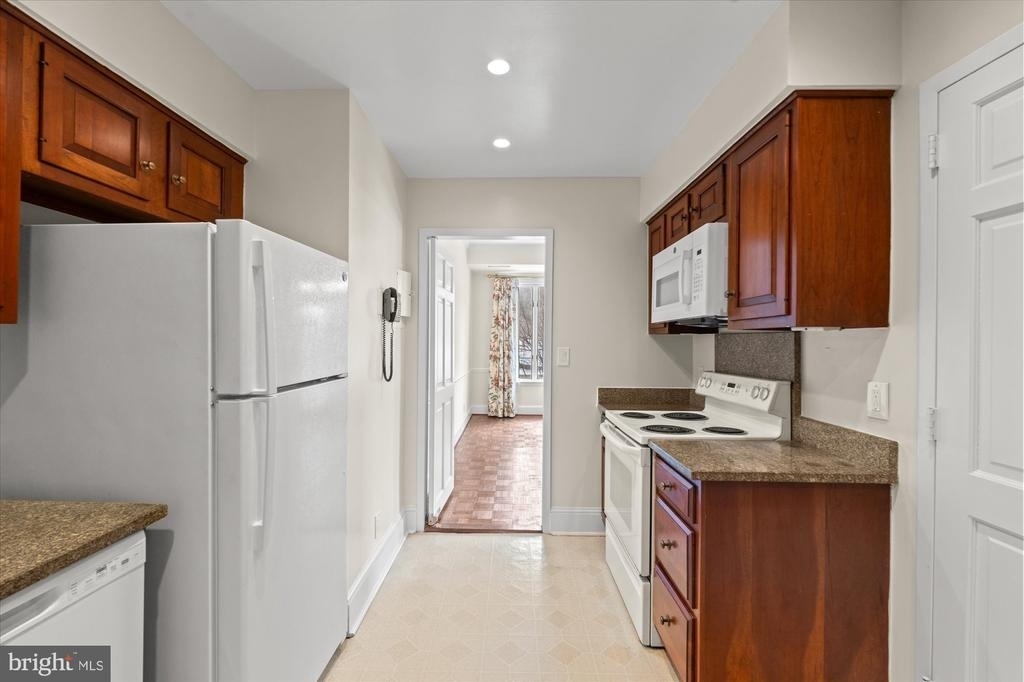 8101 Connecticut Avenue - Photo 15