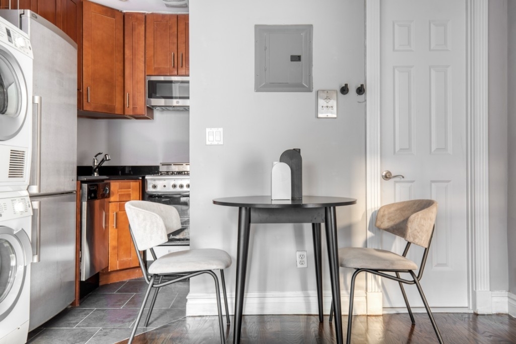 229 First Avenue, Unit 2b - Photo 4