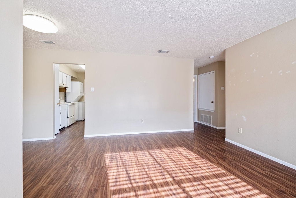 301 Craddock Ave - Photo 10