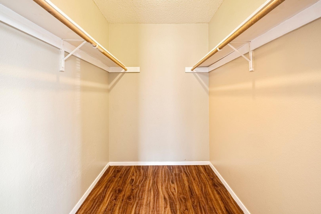 301 Craddock Ave - Photo 4