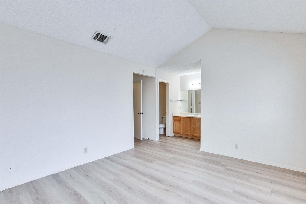 11900 Alpheus Ave - Photo 14