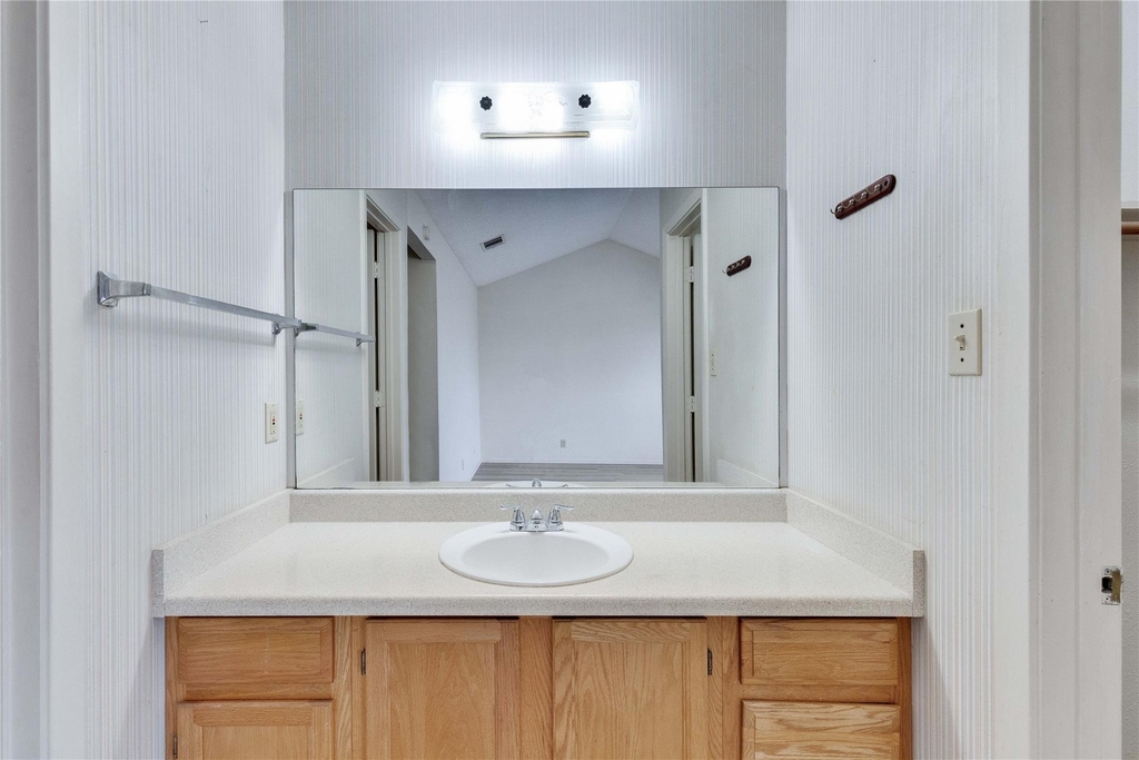 11900 Alpheus Ave - Photo 12