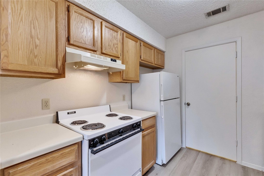 11900 Alpheus Ave - Photo 6