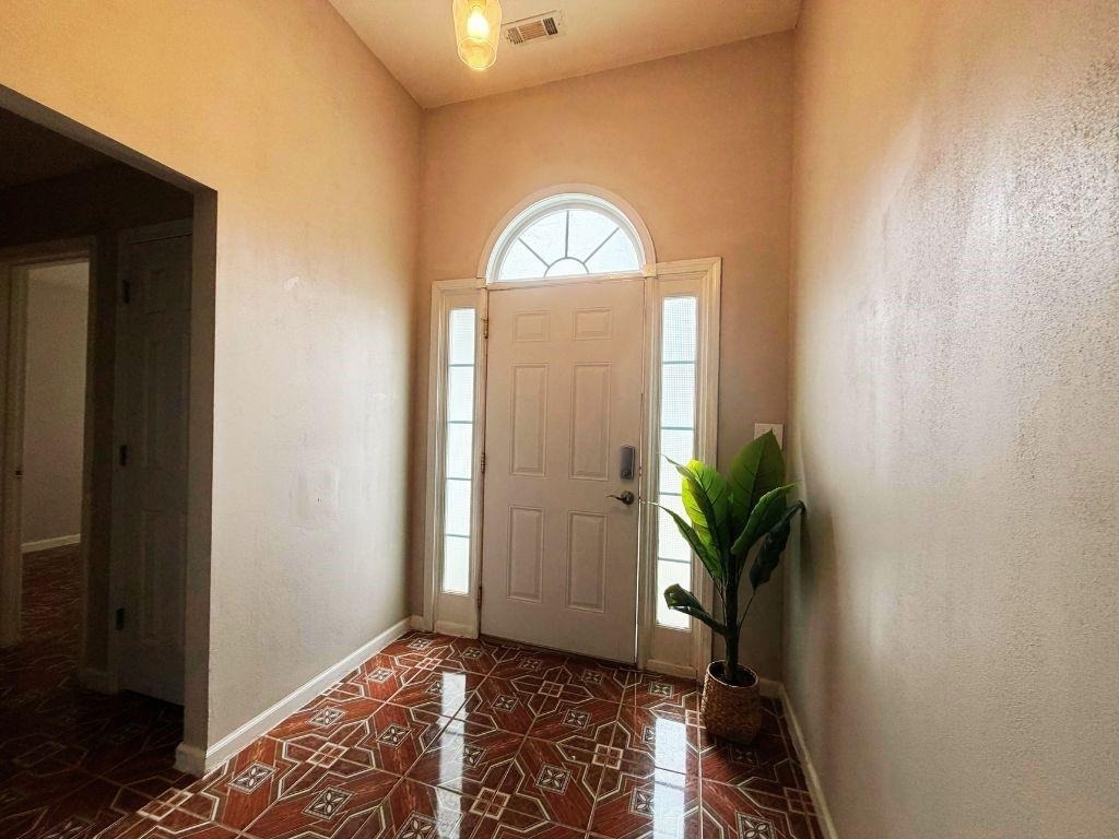 5410 Twin Lakes Drive - Photo 1