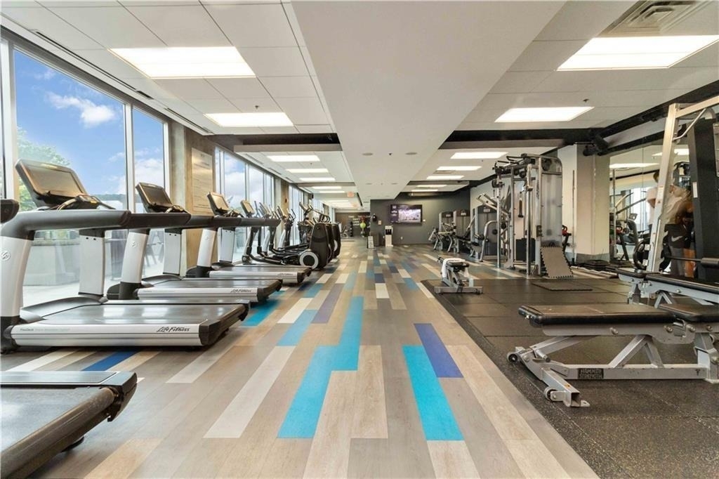 400 W Peachtree Street Nw - Photo 3