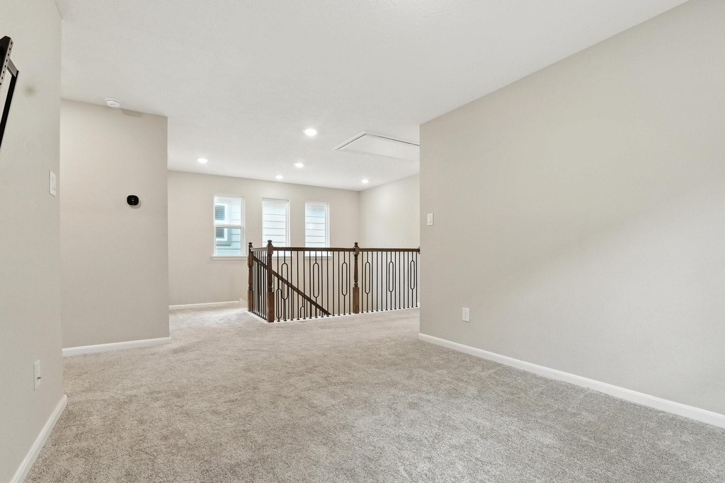8618 Cedar Plains Lane - Photo 18