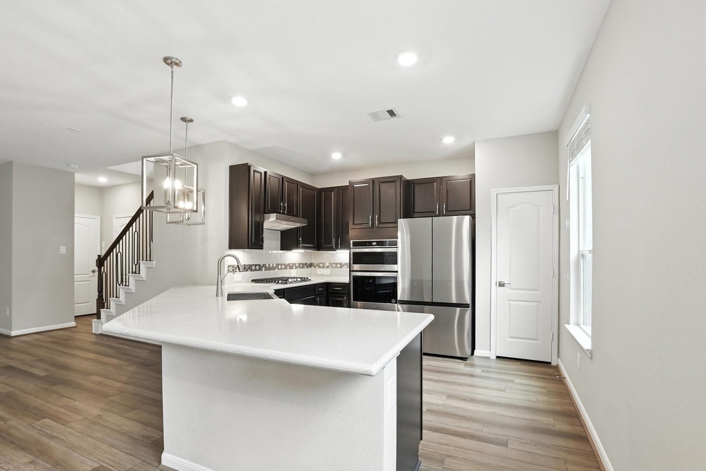 8618 Cedar Plains Lane - Photo 7