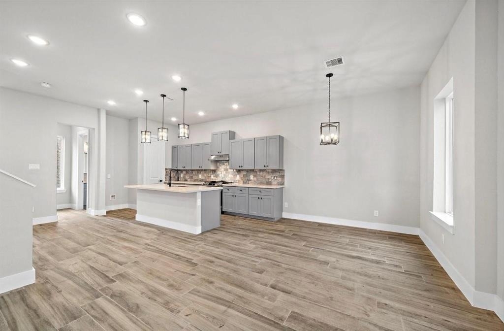 230 W 28th Street - Photo 10
