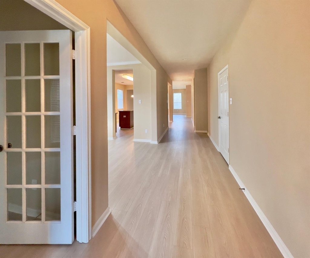 719 Pickett Hill Lane - Photo 4