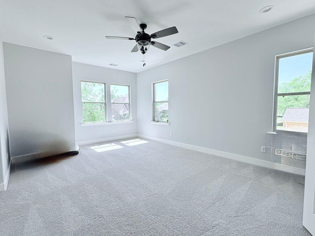 55 Ruskin Drive W - Photo 19