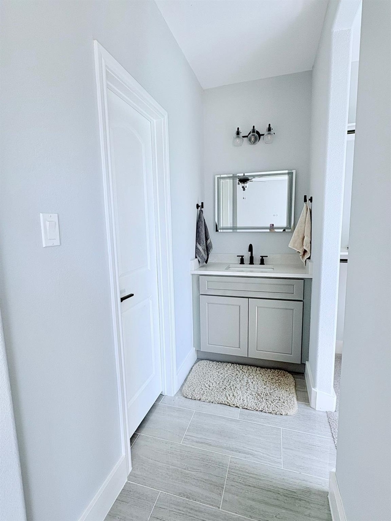 55 Ruskin Drive W - Photo 20