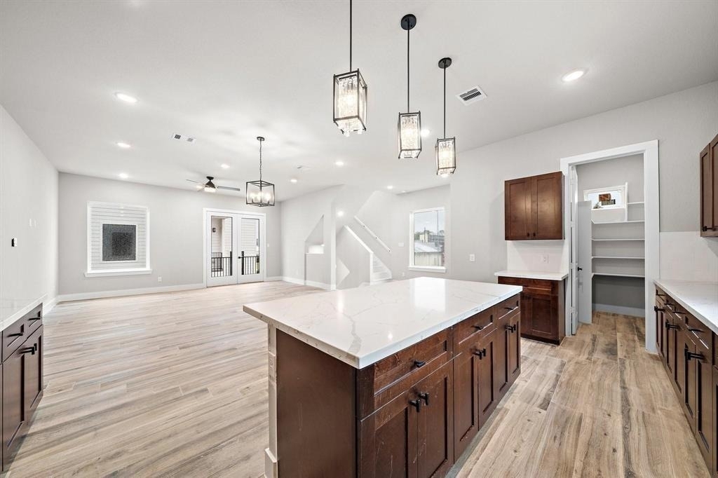 228 W 28th Street - Photo 4