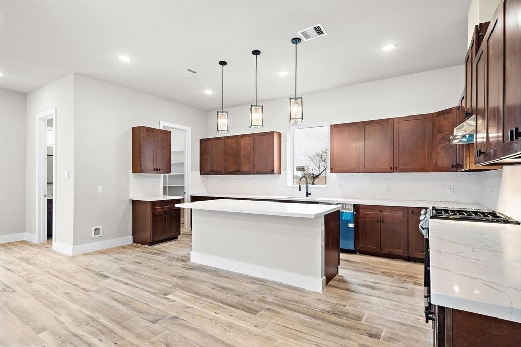 228 W 28th Street - Photo 13