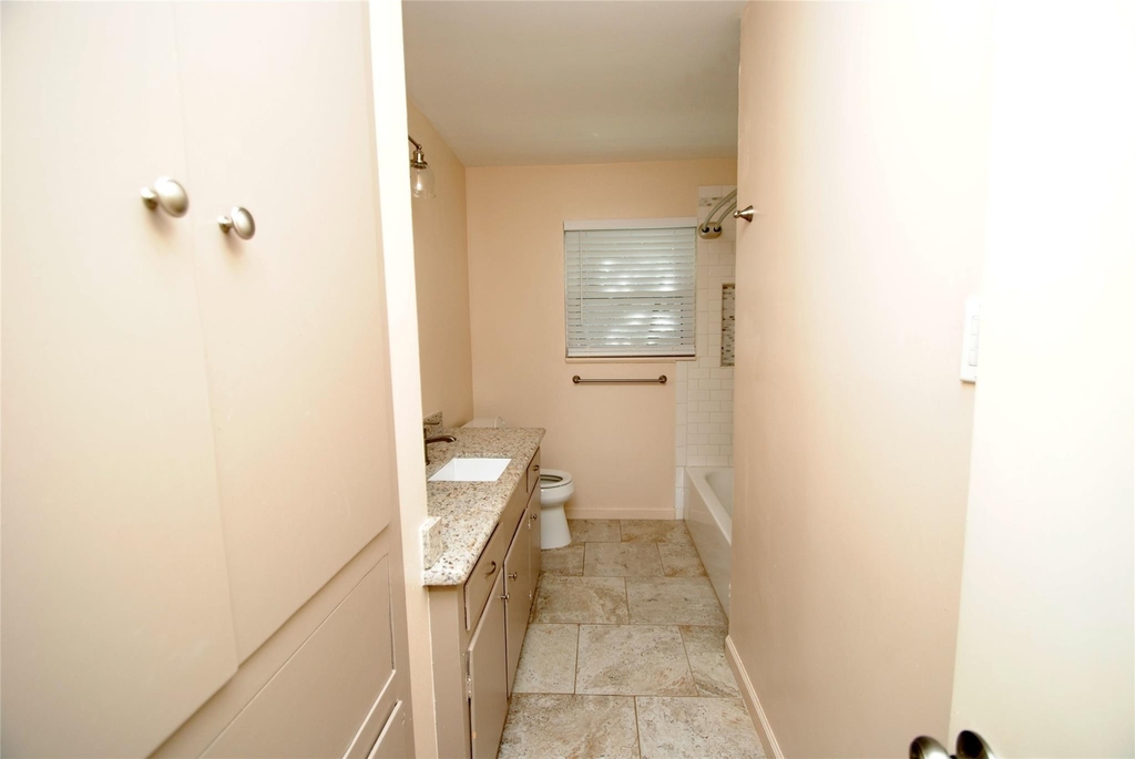 10034 Cedardale Drive - Photo 36