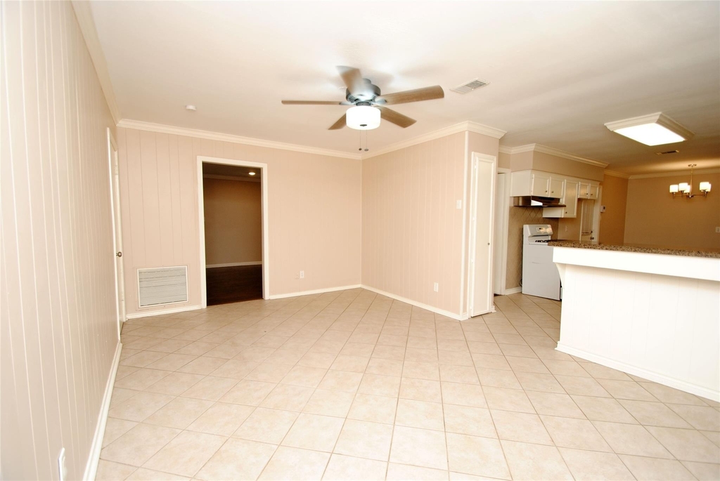 10034 Cedardale Drive - Photo 17
