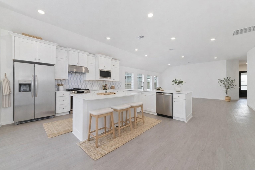 6215 Twisted Knoll Court - Photo 4