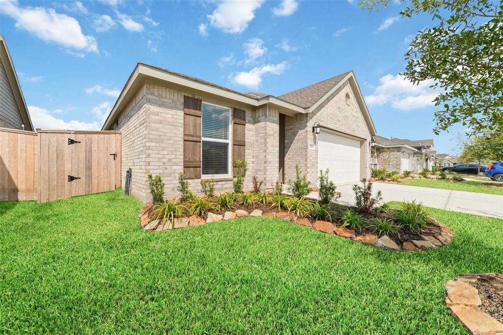 6215 Twisted Knoll Court - Photo 1