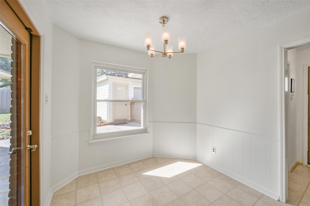 8415 Braesdale Lane - Photo 12