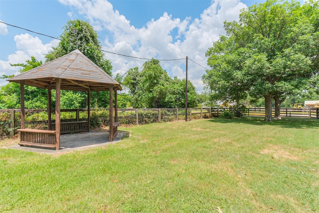 18211 Mueschke Road - Photo 36