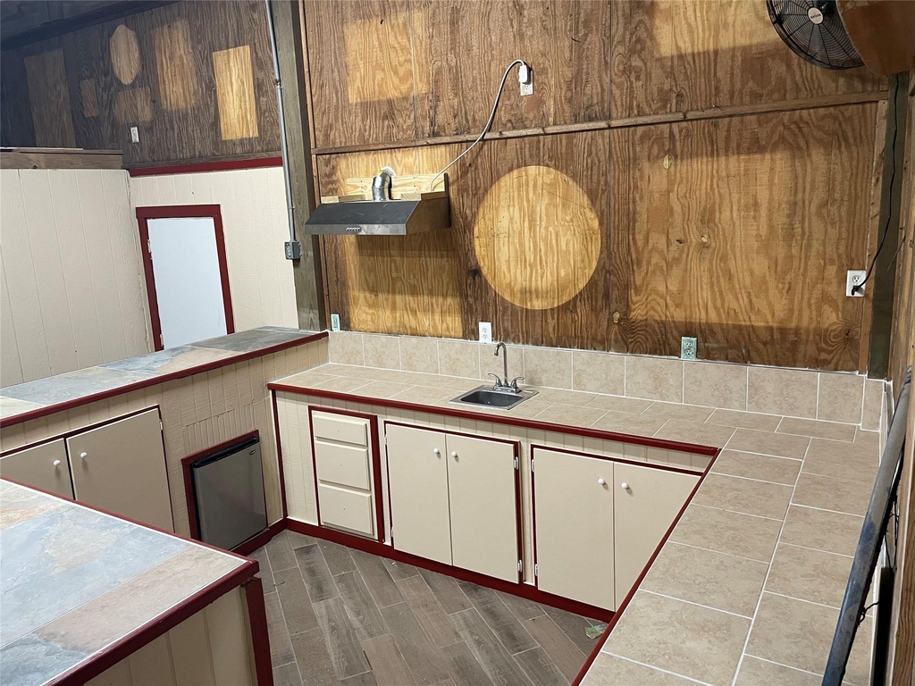 544 Marlin Street - Photo 2