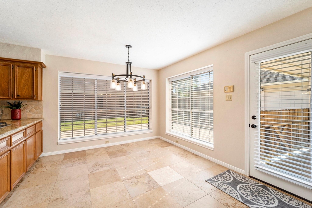15214 Park Estates Lane - Photo 6