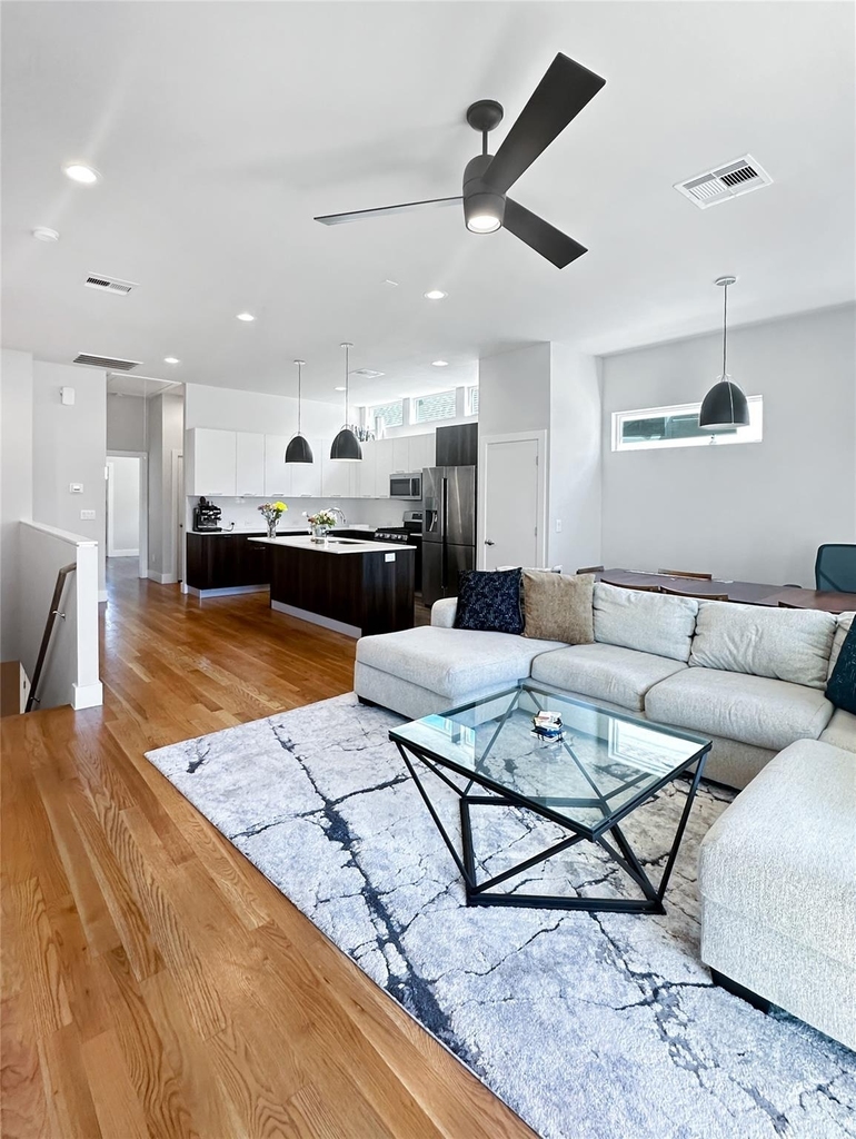 4702 Oats Street - Photo 2