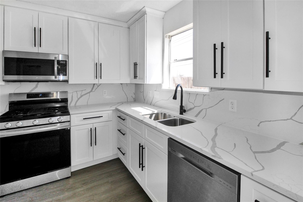 511 Chaseway Drive - Photo 4
