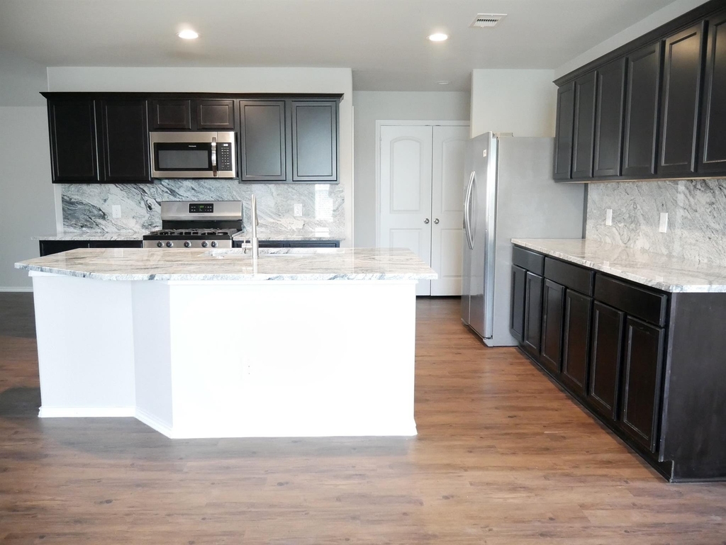 13918 Nicolet Arbor Lane - Photo 8
