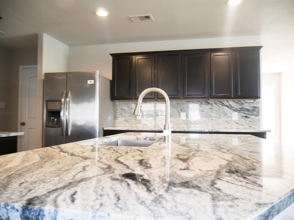 13918 Nicolet Arbor Lane - Photo 10