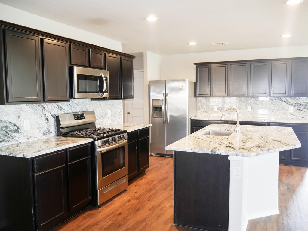13918 Nicolet Arbor Lane - Photo 11