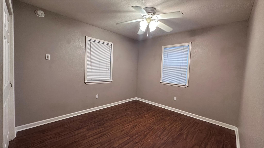 5753 Pinehurst Drive - Photo 7
