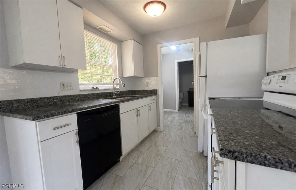 424 Cactus Circle - Photo 4