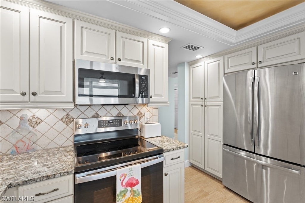 9375 Gulf Shore Drive - Photo 18