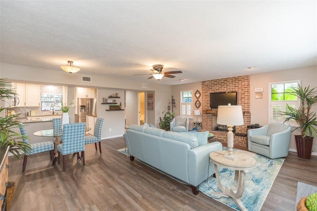 702 W Bay Street - Photo 8