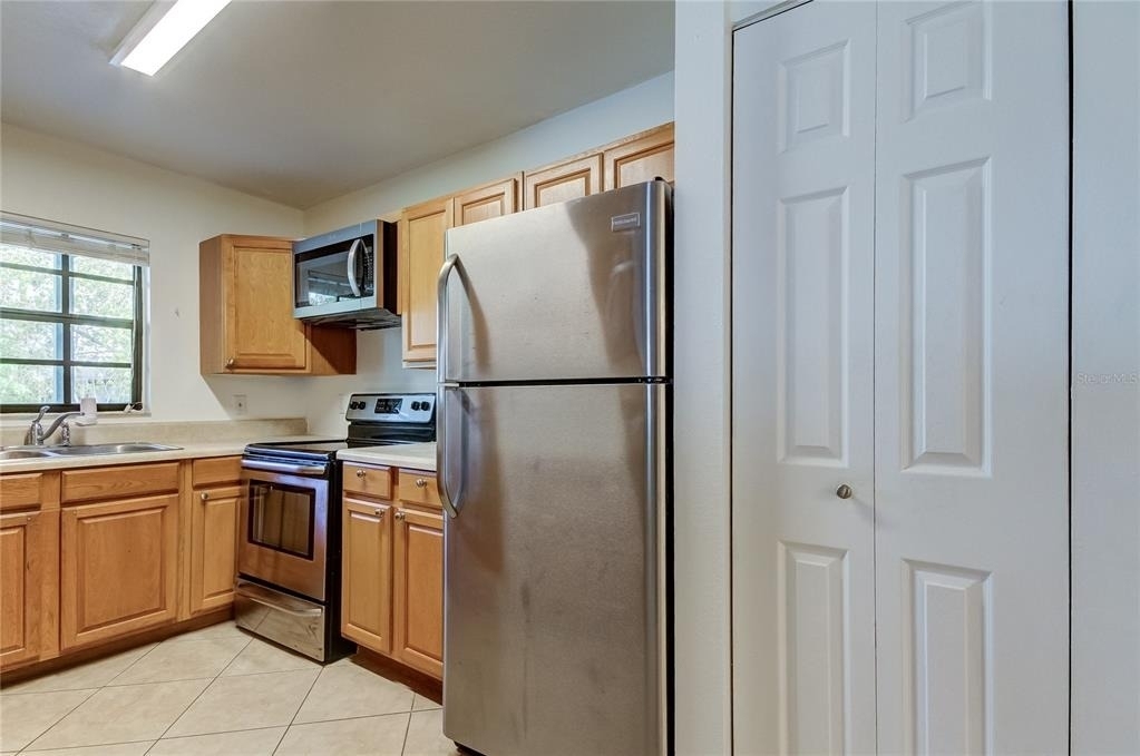 7604 S Sherrill Street - Photo 6