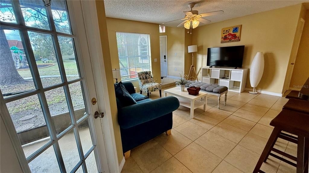 441 Fountainhead Circle - Photo 2