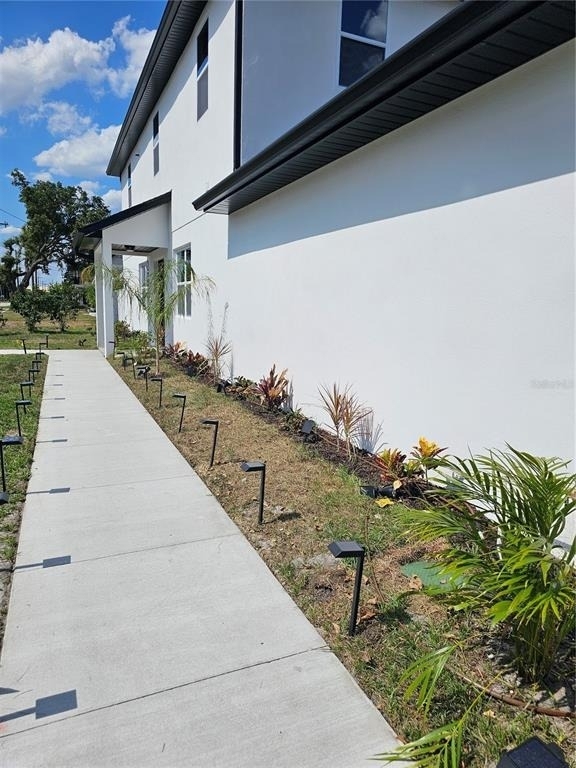 2075 Jewell Avenue - Photo 1
