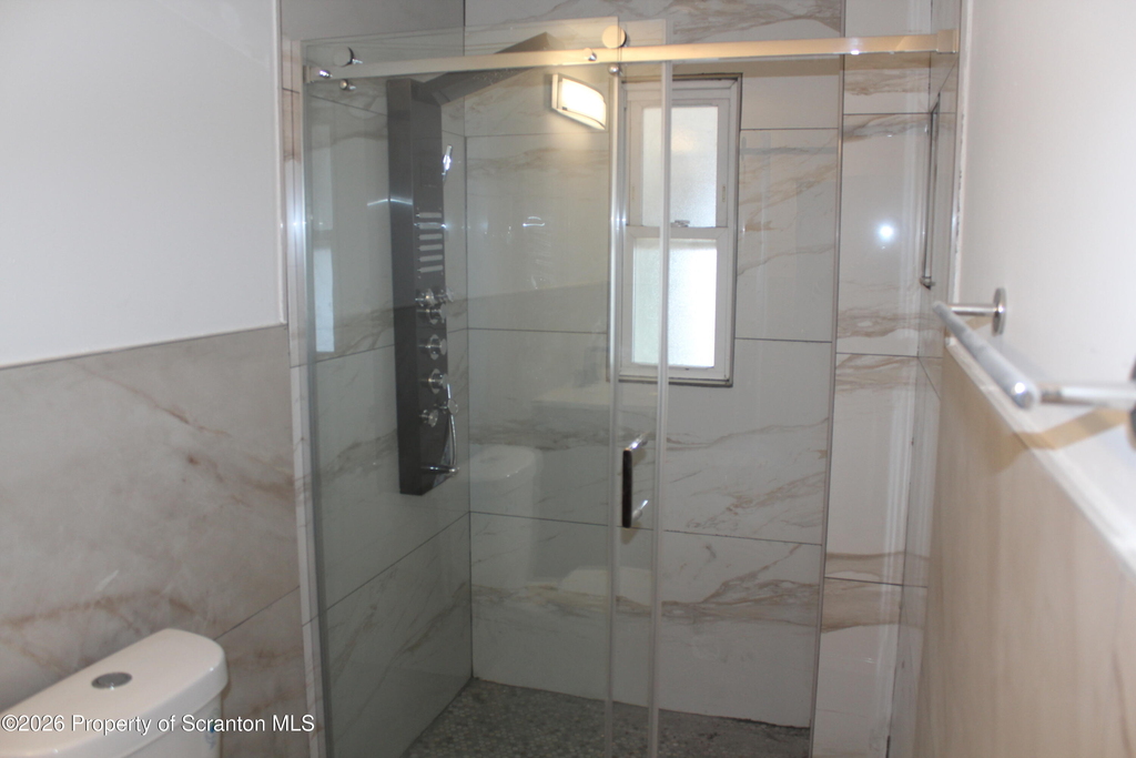 335 Phelps Street - Photo 10