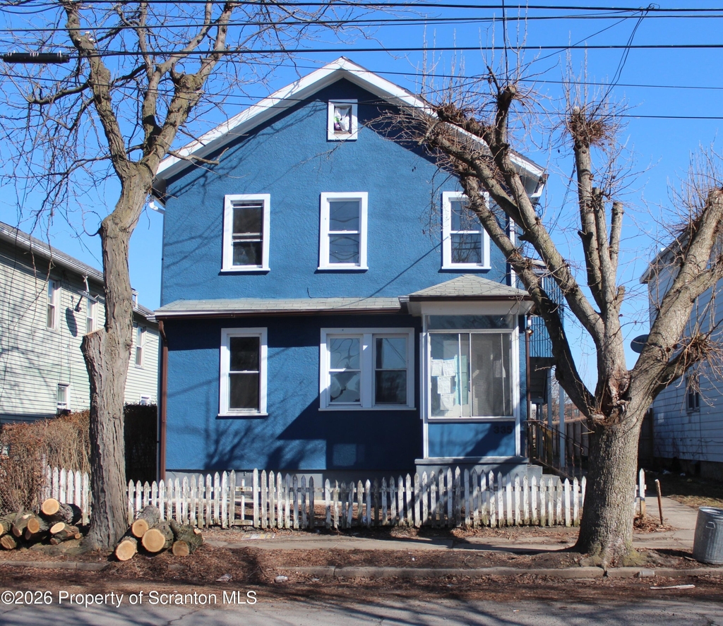 335 Phelps Street - Photo 0