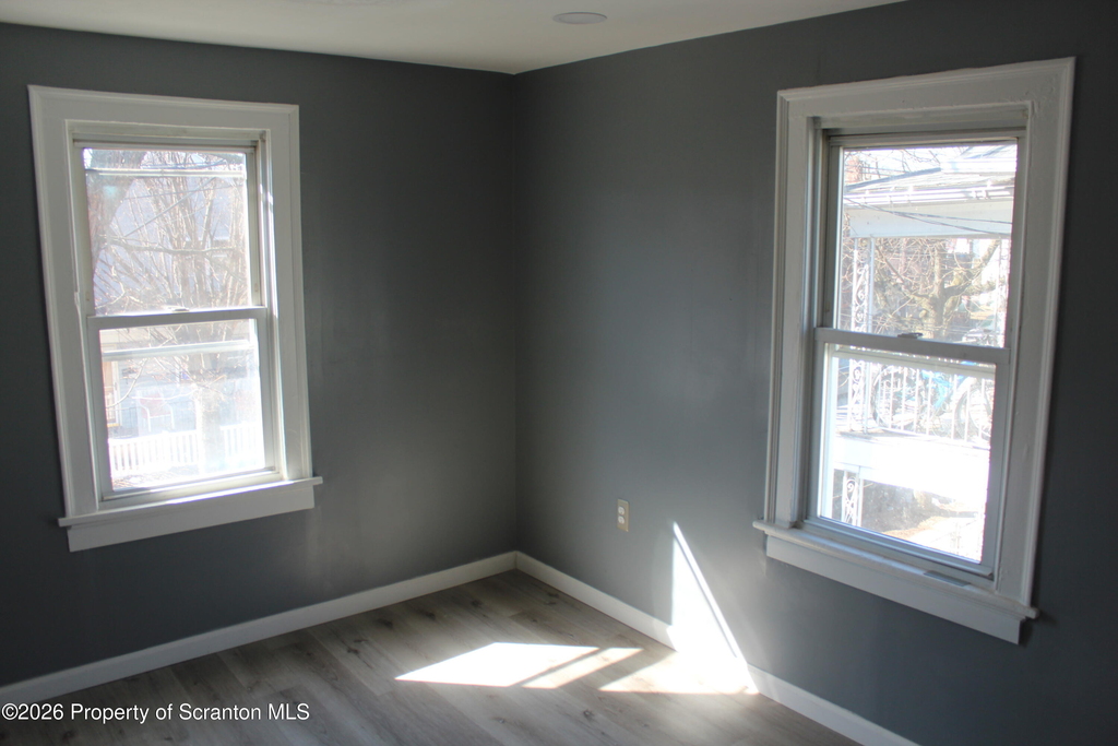 335 Phelps Street - Photo 11