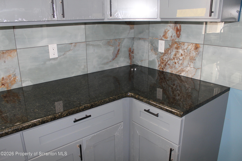 335 Phelps Street - Photo 4