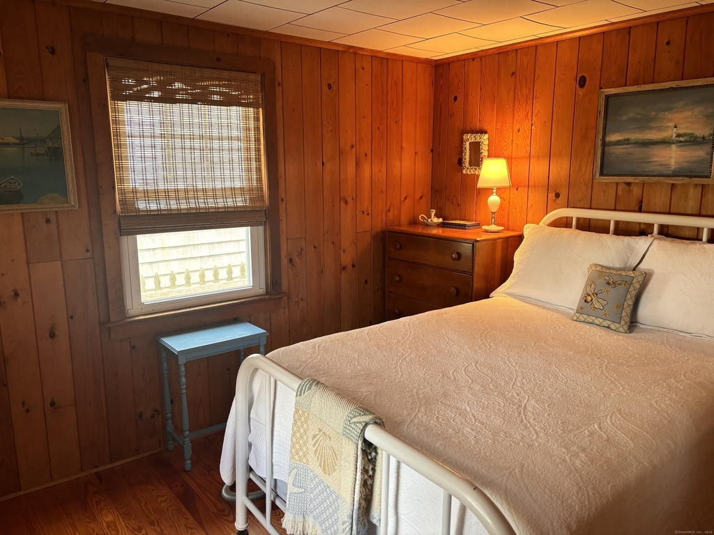 42 Sea Breeze Avenue - Photo 9